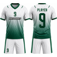 Fußballtrikot- und Shortset mit Grünverlauf