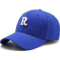 Königsblaue Sportkappe mit gesticktem Buchstaben